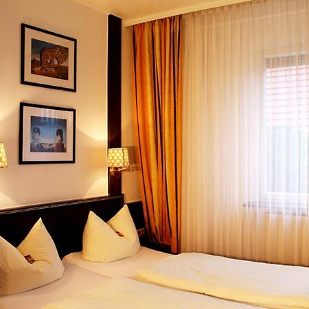 Hotel-Landgasthof Gruener Baum - Dittigheim Tauberbischofsheim Bagian luar foto