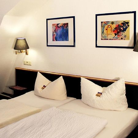 Hotel-Landgasthof Gruener Baum - Dittigheim Tauberbischofsheim Bagian luar foto