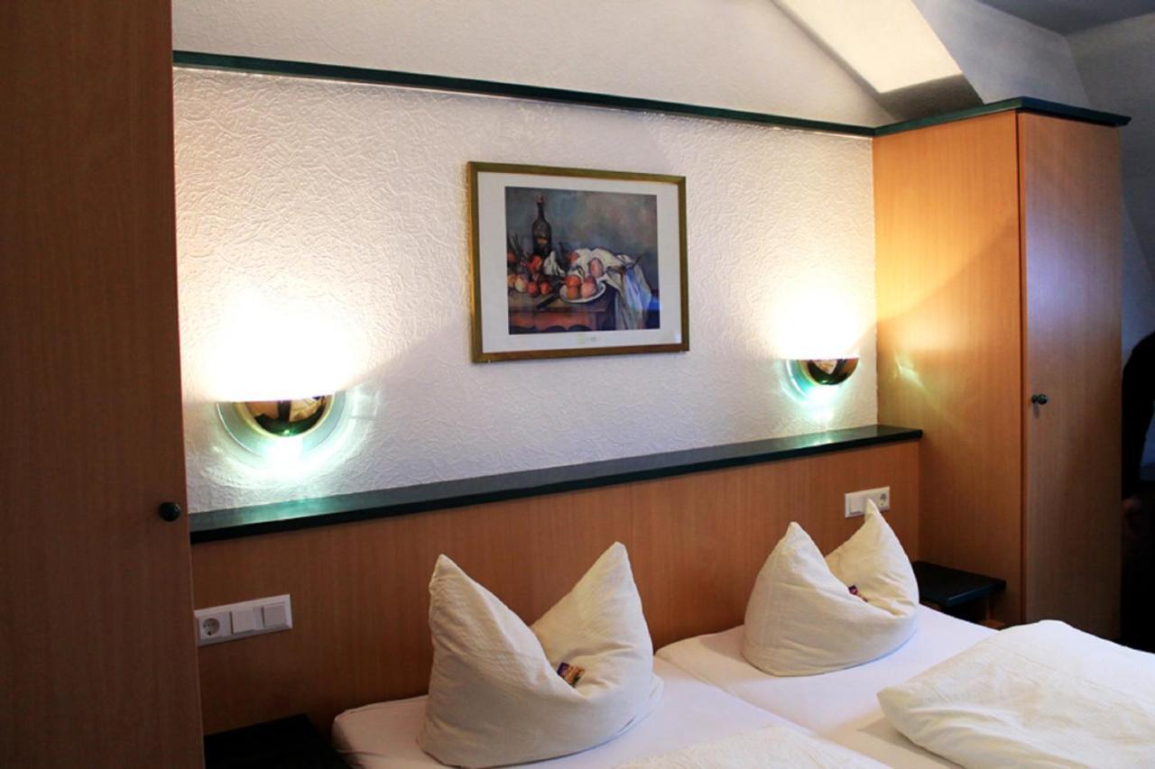 Hotel-Landgasthof Gruener Baum - Dittigheim Tauberbischofsheim Bagian luar foto