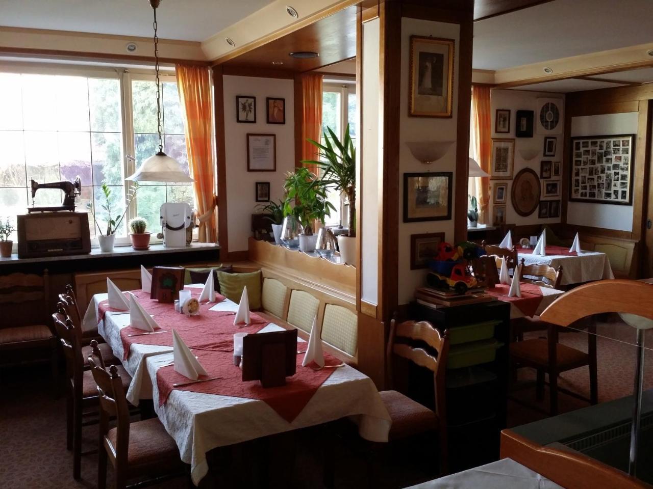 Hotel-Landgasthof Gruener Baum - Dittigheim Tauberbischofsheim Bagian luar foto